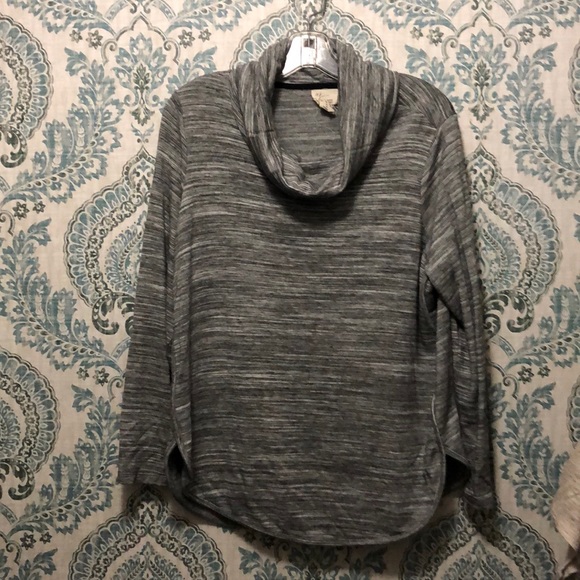 Andrea Jovine Tops - ❄️Cowl Neck Split Hem Top